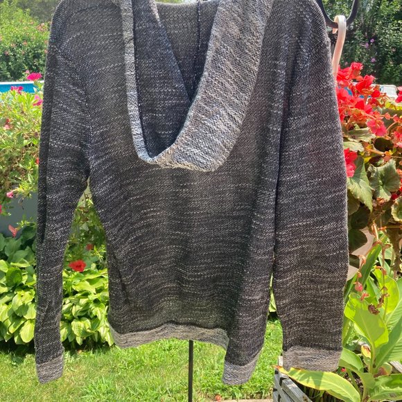 Extra Touch - 2x Grey top with hood - NWT - Picture 6 of 11